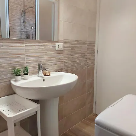 Serena 2-8 Apartman *